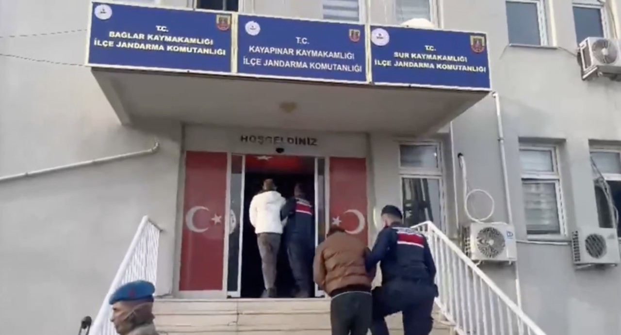 Muğla Dahil  34 İlde  FETÖ T*rör Örgütü Operasyonu: 43 Tutuklama 1